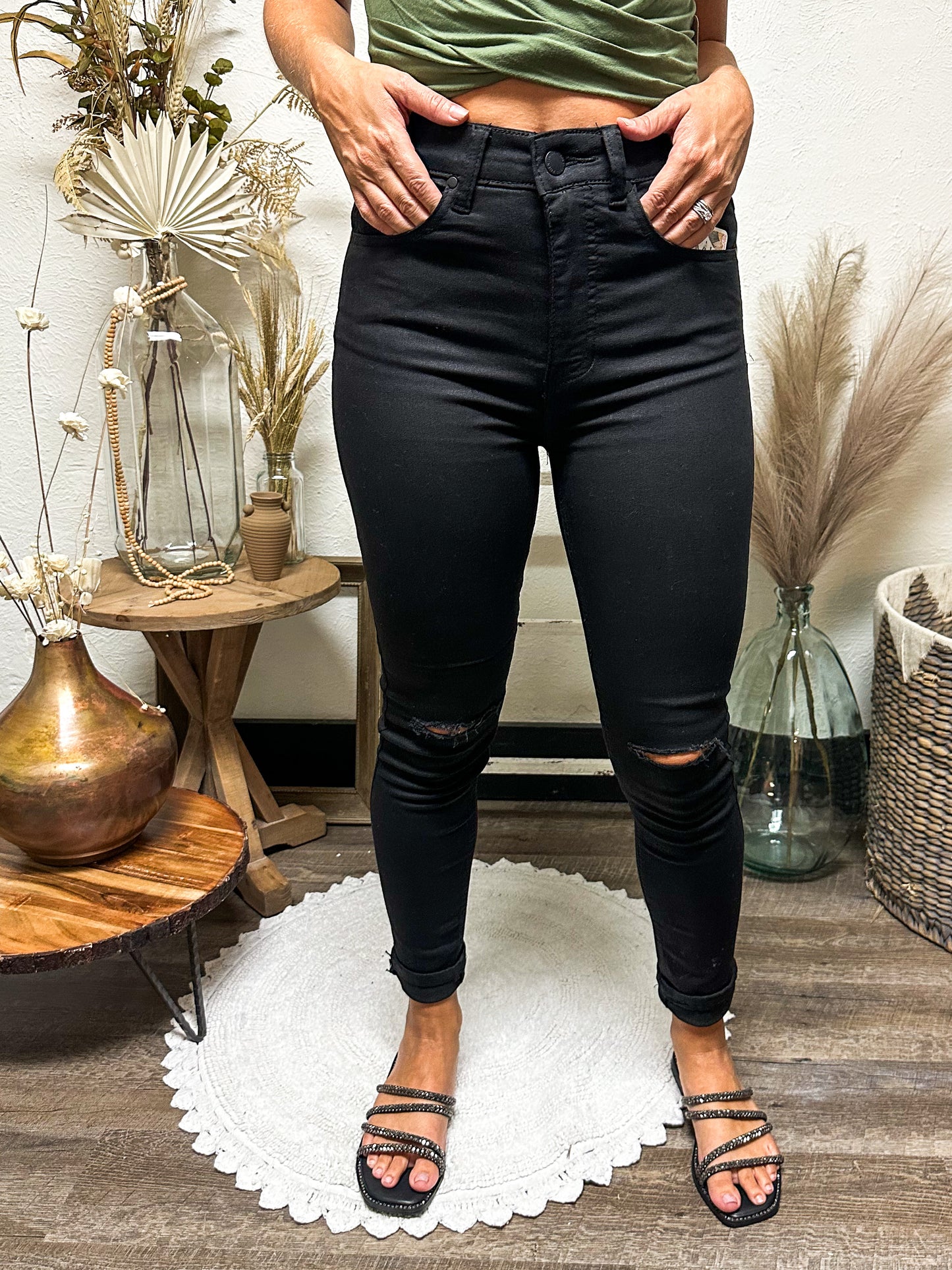 The Kris Skinny, Black Risen