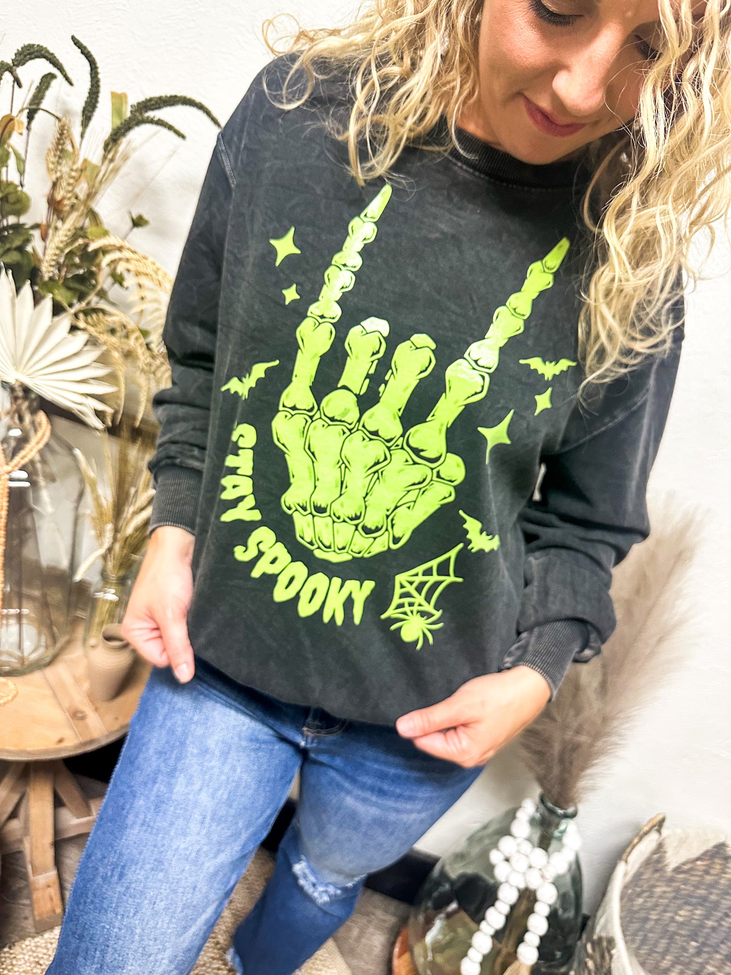 Spooky Soul Glow in the Dark Sweatshirt, Black