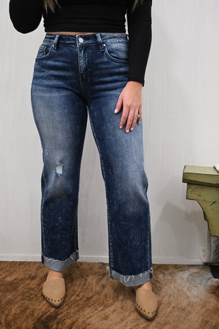 The Connor MR Straight Jean, Petra Medium