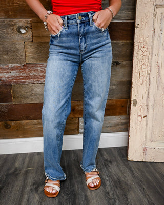 The Chandler HR Straight Jean, Medium Petra
