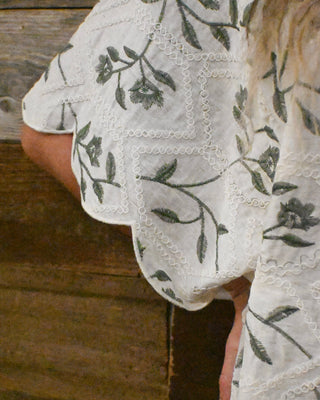 Drifting Off Top, Cream