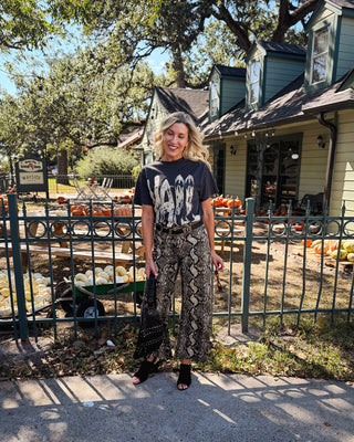 Cowgirl State of Mind Graphic Tee, Gray