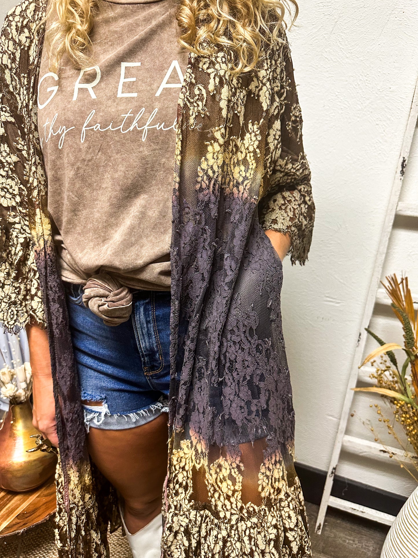 The Main Event Lace Duster, Brown