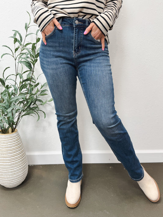 The Levi HR Straight Leg Jean, Medium MICA