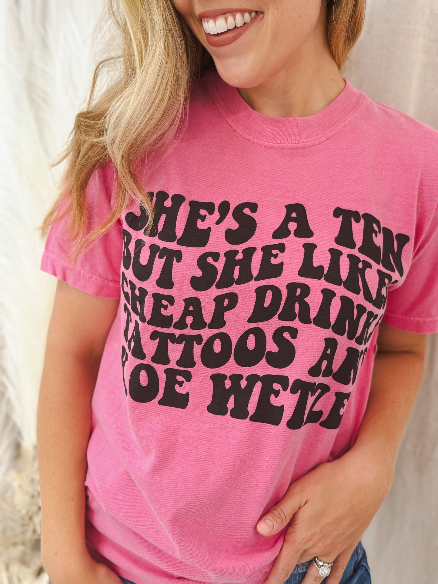 She's a Ten Graphic Tee, Pink