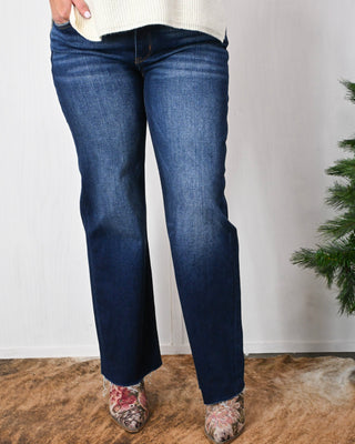 The Cash MR Crop Straight Jean, Dark Risen