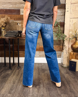 The Jagger MR Wide Leg Jean, Petra Medium