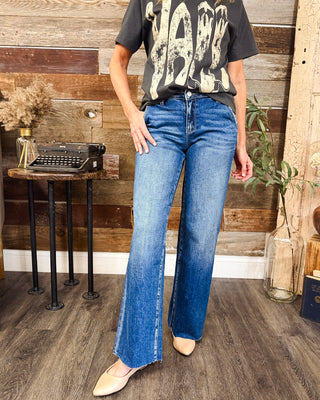 The Jagger MR Wide Leg Jean, Petra Medium